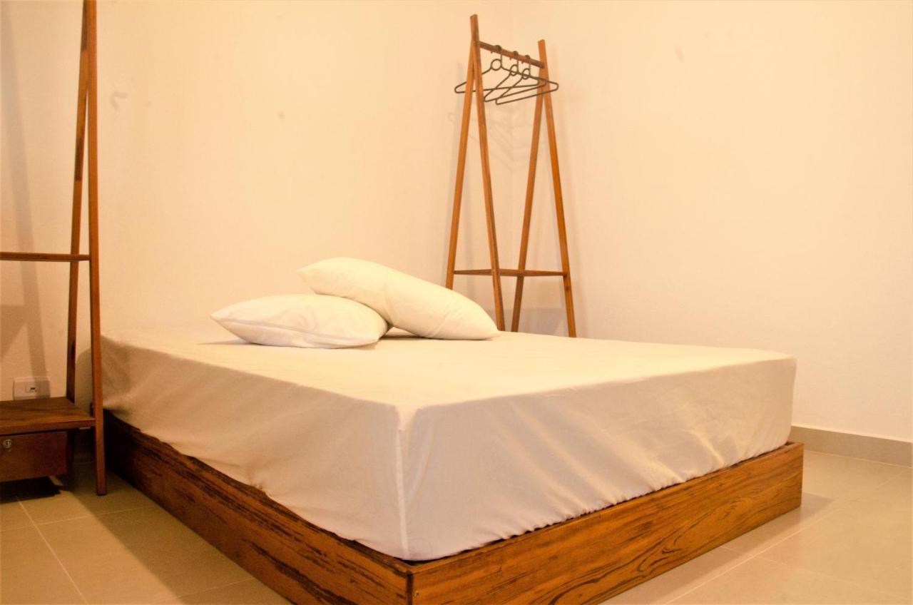 Vila Lorenzi & Apartamentos Ubatuba Exteriör bild