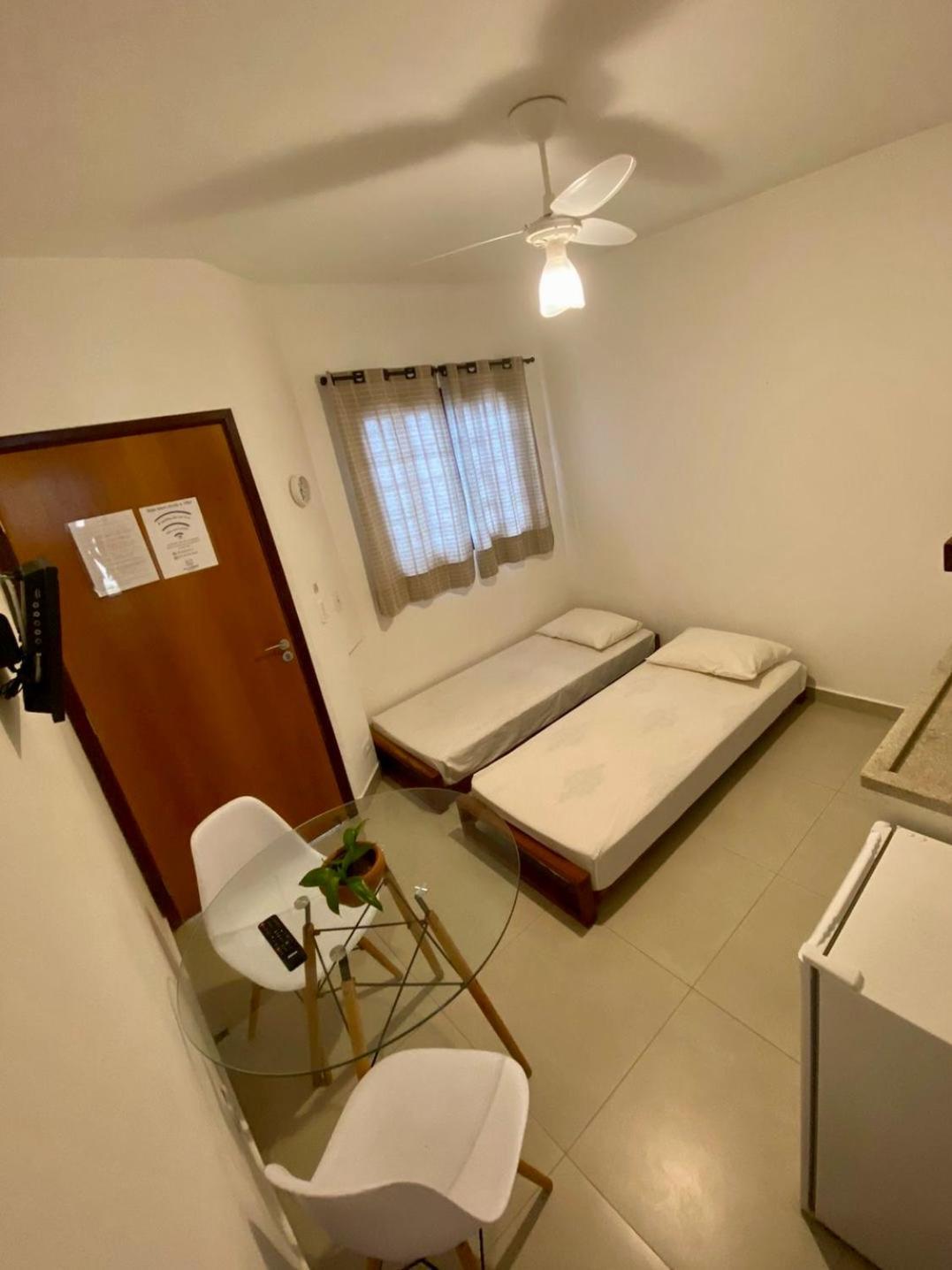 Vila Lorenzi & Apartamentos Ubatuba Exteriör bild